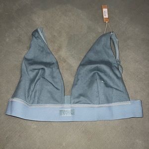 Skims Triangle Bra - Skims Bra - T-shirt Bra - Size Xlg - Color Kyanite